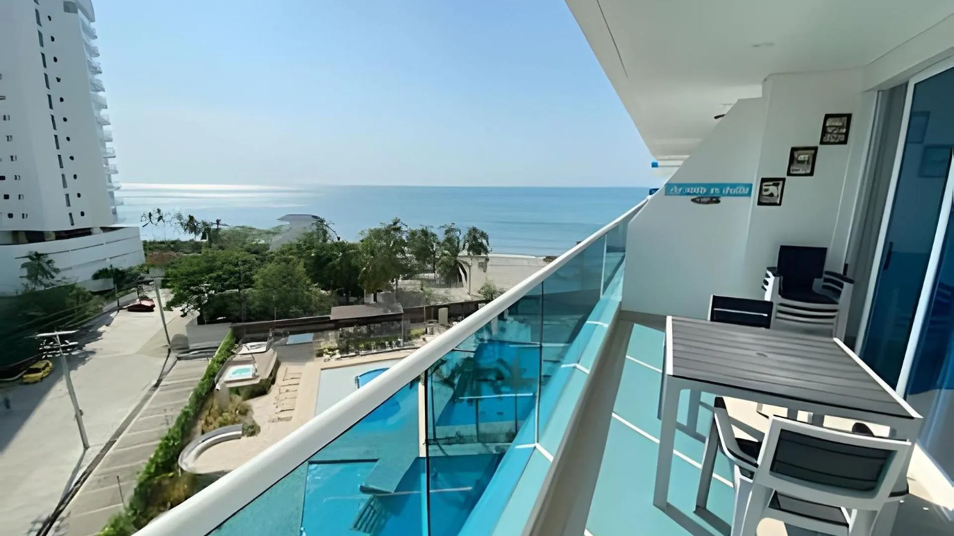 Apartasuites SOHO - Reserva del Mar Santa Marta